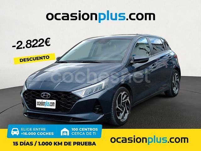 Gris / plata Usado 2021 Hyundai i20 Berlina | 13.750 € (Precio justo) - Imagen 1/4