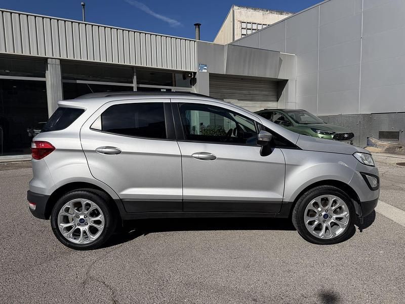 Usado Ford Ecosport Trend+ 125 CV (91 kW) 2018 Gris SUV