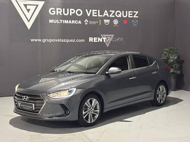 Usado Hyundai Elantra 128 CV (94 kW) 2018 Gris Berlina