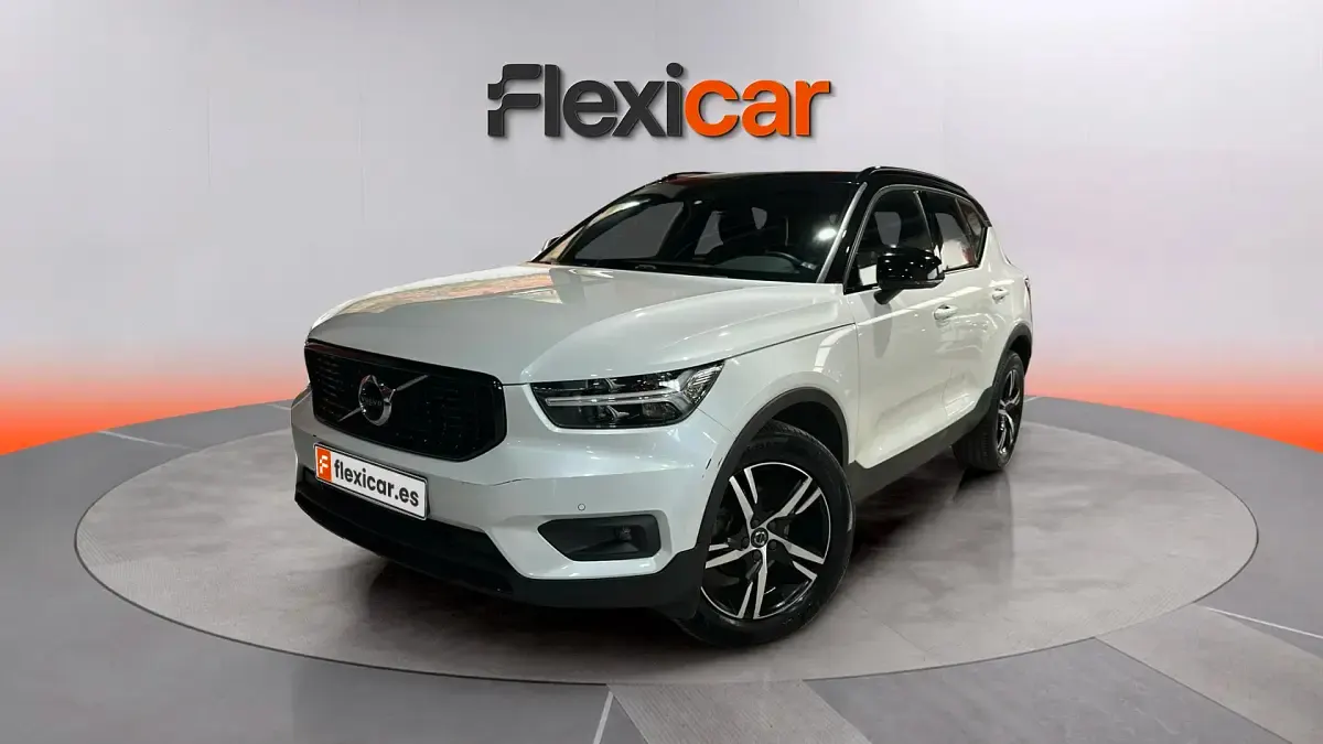 Usado Volvo XC40 150 CV (110 kW) 2019 Blanco SUV