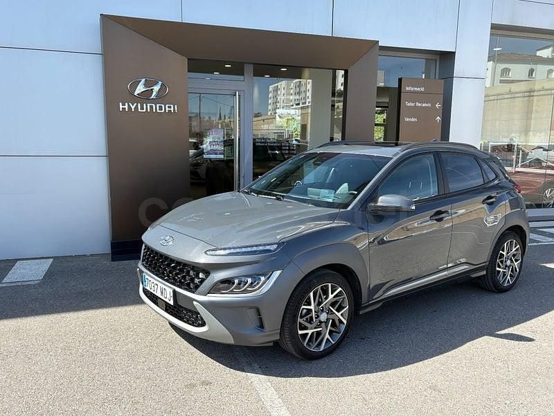 Usado Hyundai Kona Style 141 CV (103 kW) 2023 Gris / plata SUV