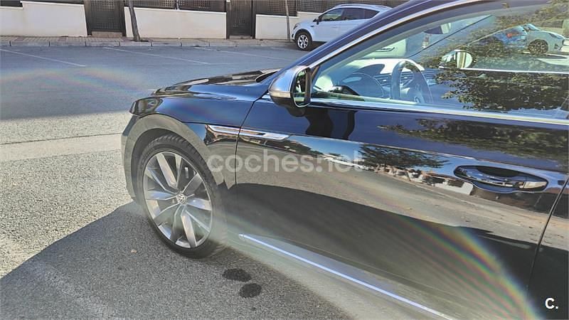 Usado VW Arteon Elegance 150 CV (110 kW) 2019 Negro Berlina