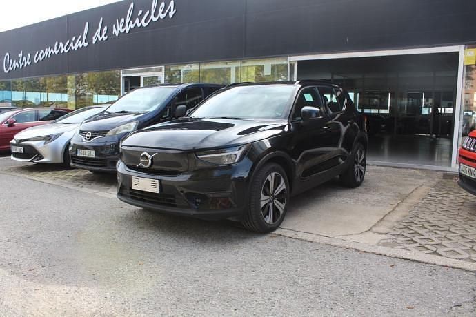 Usado 2023 Volvo XC40 Core SUV | 26.850 € (Buen precio) - Imagen 1/4