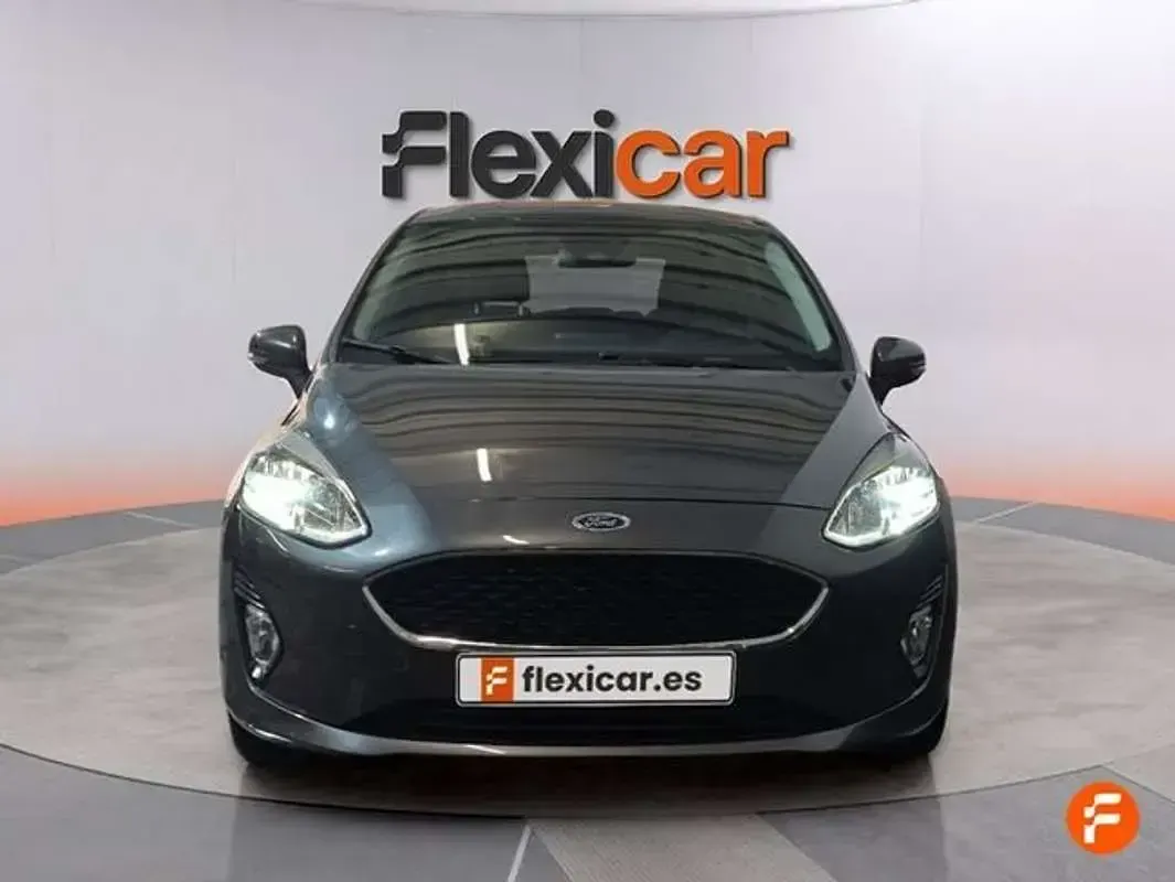 Usado Ford Fiesta Active 95 CV (69 kW) 2021 Gris Utilitario