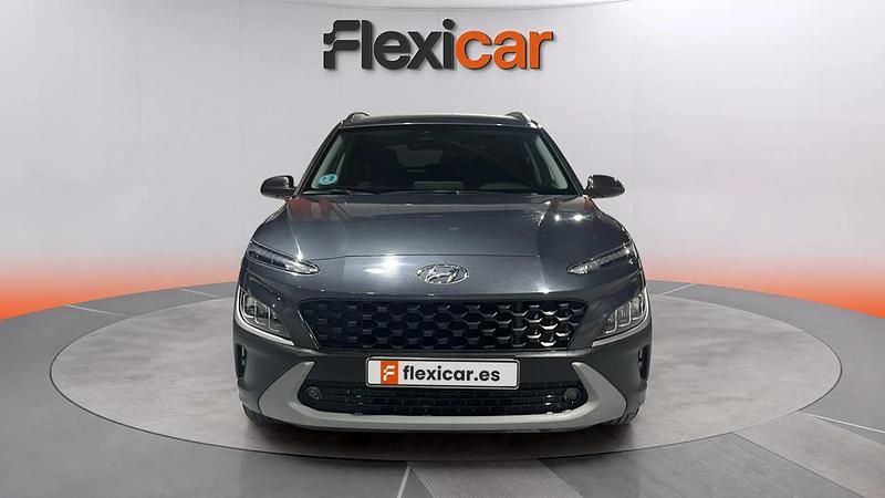 Usado Hyundai Kona 120 CV (88 kW) 2022 Gris SUV