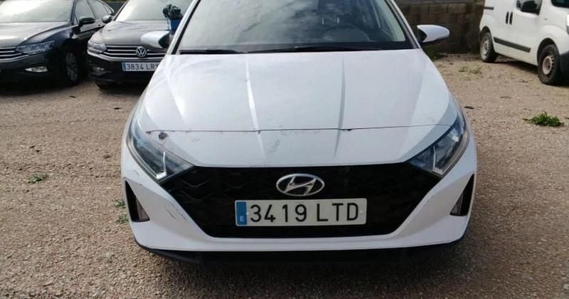 Usado Hyundai i20 100 CV (73 kW) 2021 Utilitario