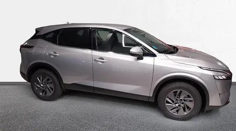 Usado Nissan Qashqai Acenta 158 CV (116 kW) 2024 Plata diamante SUV