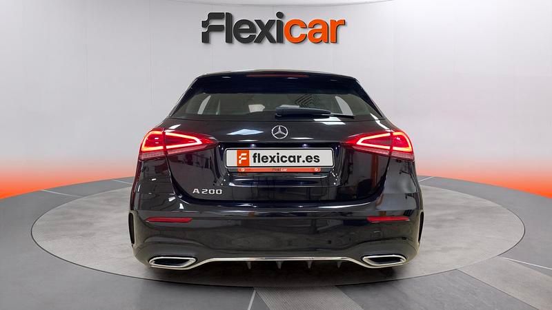 Usado Mercedes A200 163 CV (119 kW) 2020 Negro Berlina