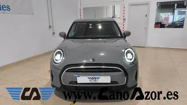 Usado Mini ONE Essential 102 CV (75 kW) 2022 Gris Utilitario