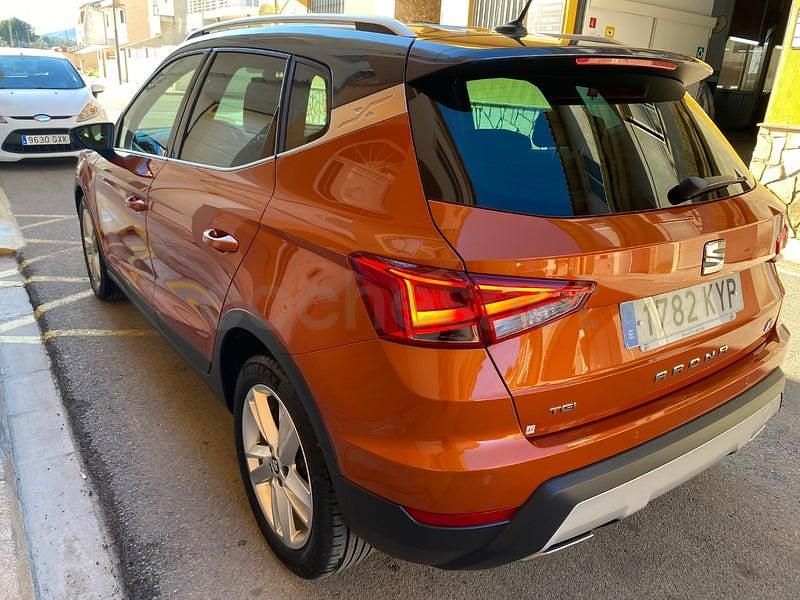 Usado Seat Arona FR 90 CV (66 kW) 2019 Naranja SUV