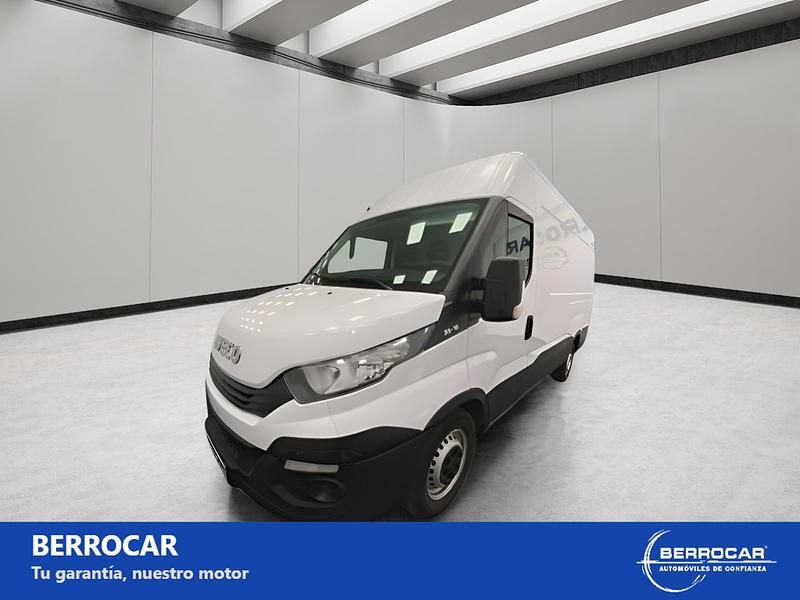 Usado Iveco Daily 156 CV (114 kW) 2019 Blanco Berlina