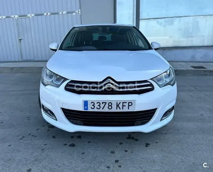 Usado Citroën C4 Feel 99 CV (72 kW) 2017 Blanco Berlina