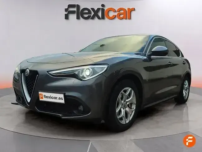 Usado Alfa Romeo Stelvio Executive 160 CV (117 kW) 2019 Verde SUV