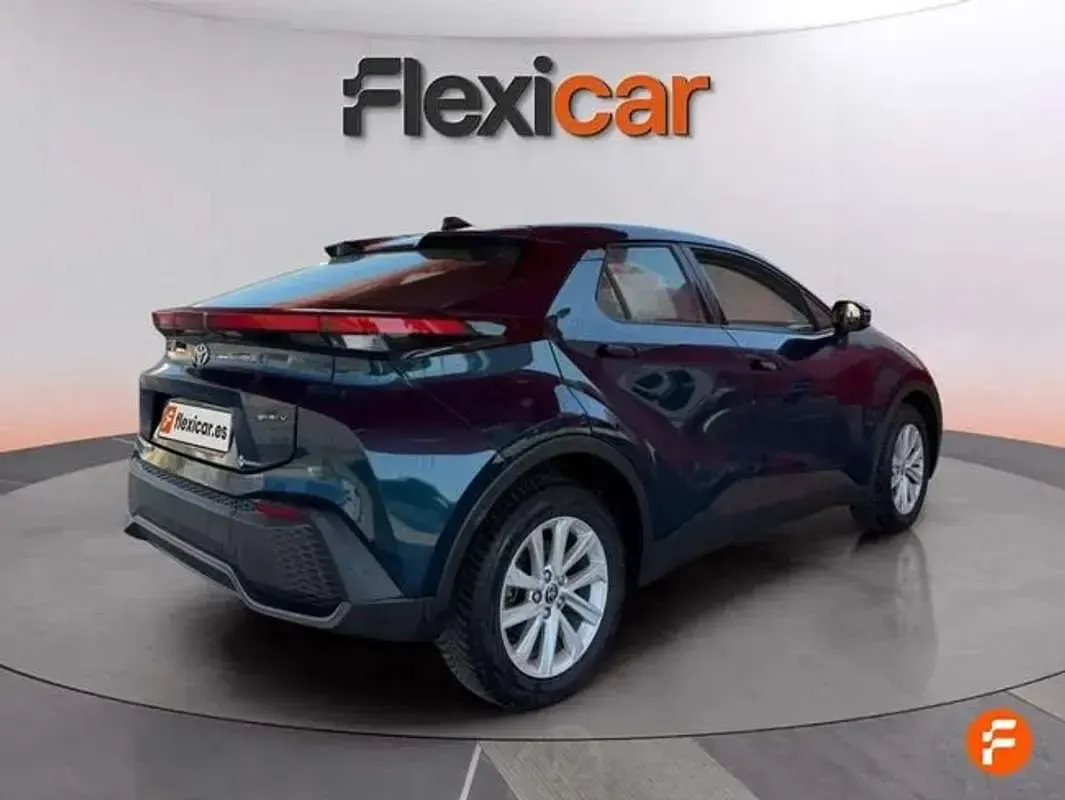 Usado Toyota C-HR Active 140 CV (102 kW) 2024 Verde SUV