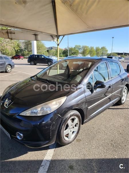 Usado Peugeot 207 90 CV (66 kW) 2007 Negro Berlina