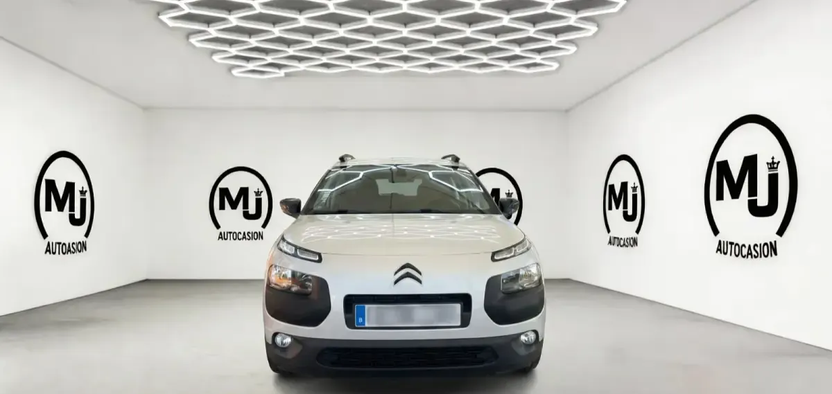 Usado Citroën C4 Cactus Feel 110 CV (80 kW) 2015 Blanco Utilitario