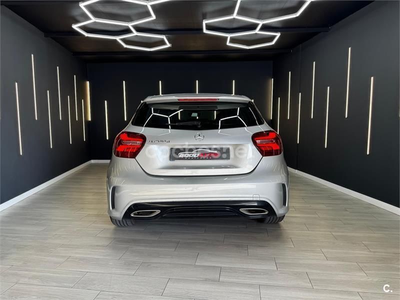 Gris / plata Usado 2017 Mercedes A200 AMG line Berlina | 17.900 € (Precio justo) - Imagen 1/1