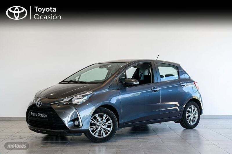 Gris Usado 2020 Toyota Yaris Active Berlina | 12.900 € - Imagen 1/4