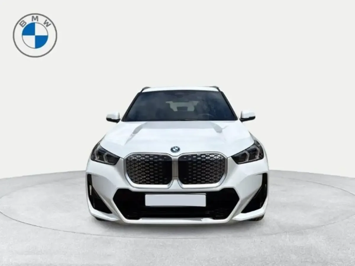 Usado BMW iX1 Comfort Edition 230 kW (313 CV) 2026 Blanco SUV