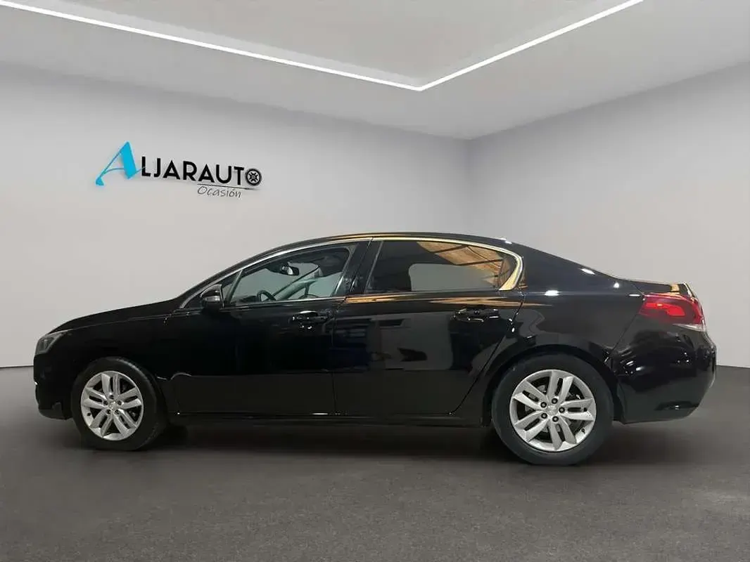 Usado Peugeot 508 Active 120 CV (88 kW) 2016 Negro Berlina