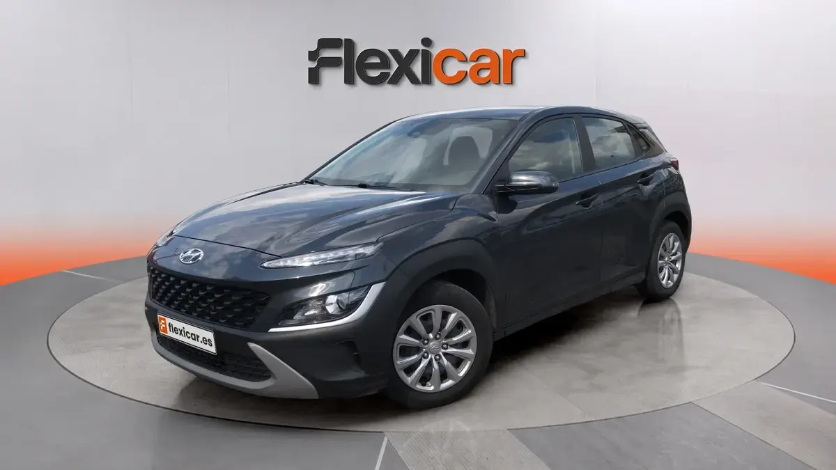 Usado Hyundai Kona 120 CV (88 kW) 2021 Gris SUV