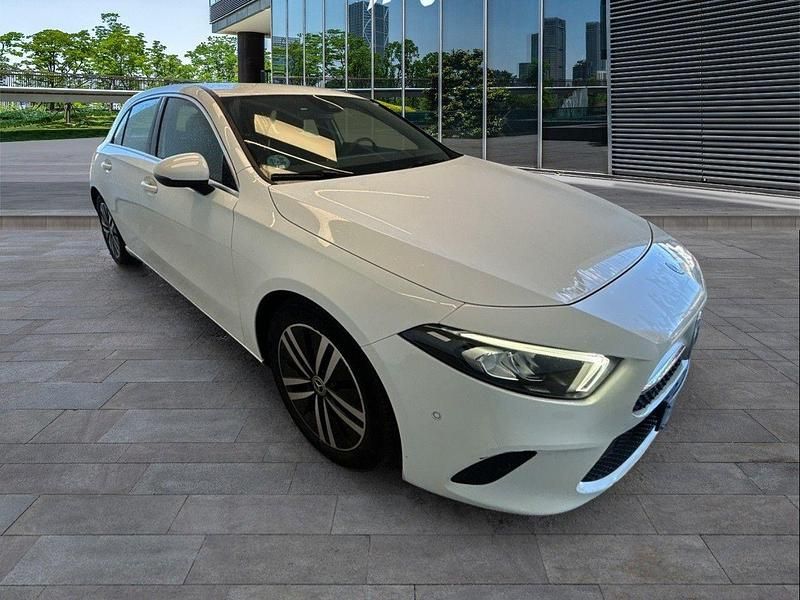 Usado Mercedes A180 116 CV (85 kW) 2021 Blanco Utilitario