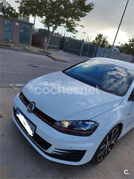 Usado VW Golf VII R 310 CV (228 kW) 2016 Blanco Familiar