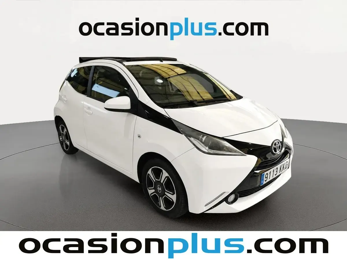 Usado Toyota Aygo x-sky 69 CV (50 kW) 2018 Blanco Utilitario