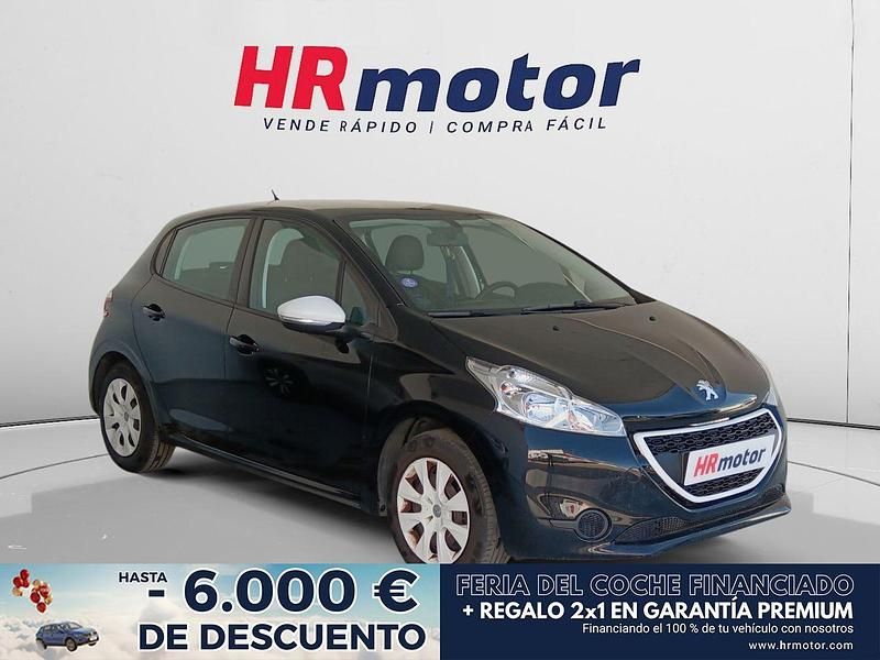 Negro Usado 2015 Peugeot 208 Utilitario | 6790 € (Precio justo) - Imagen 1/4