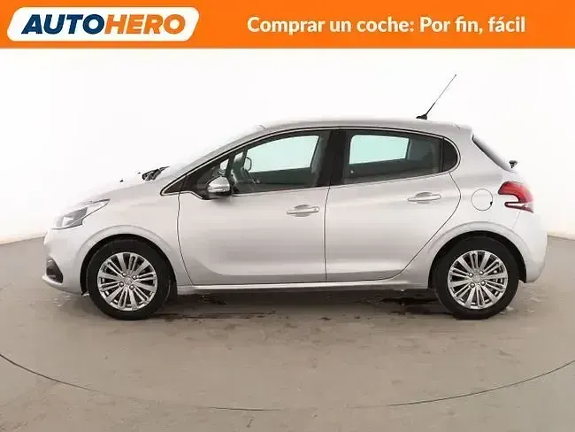Usado Peugeot 208 Allure 100 CV (73 kW) 2017 Gris Utilitario
