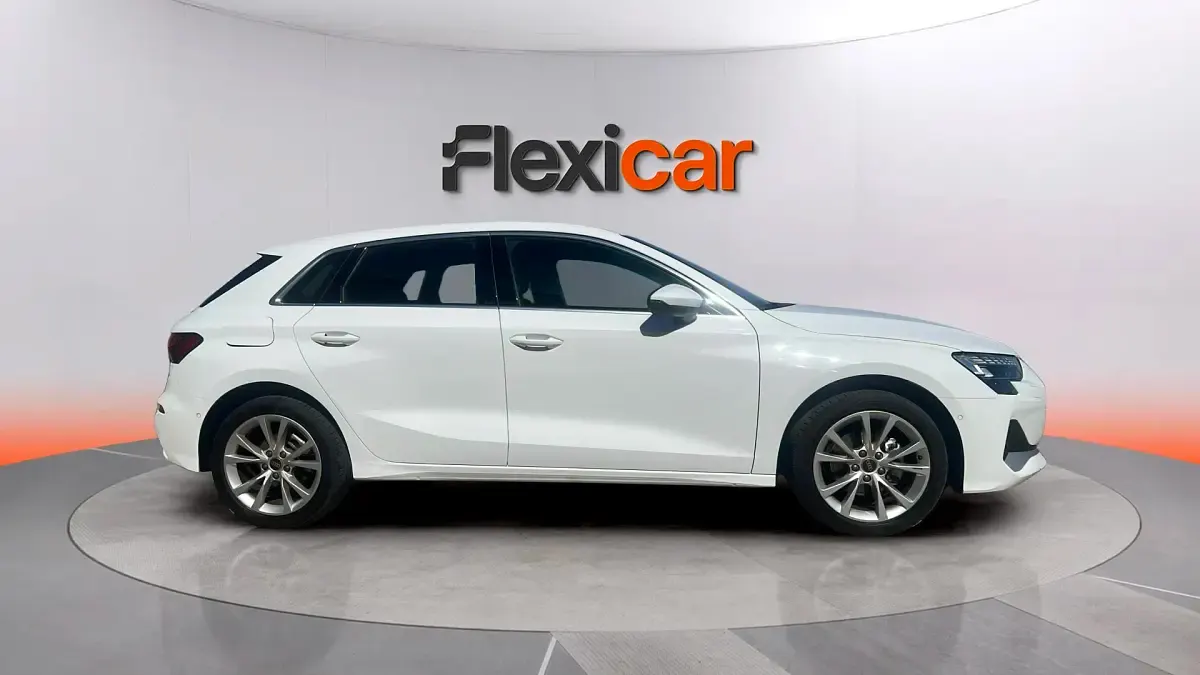 Usado Audi A3 Advanced Plus 116 CV (85 kW) 2025 Blanco Berlina