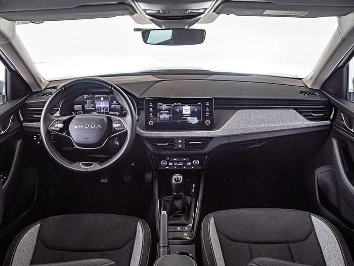 Usado Skoda Kamiq Selection 115 CV (84 kW) 2025 Blanco SUV