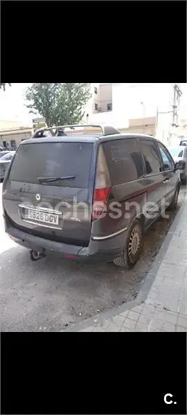 Usado Lancia Phedra 136 CV (100 kW) 2006 Negro Monovolumen