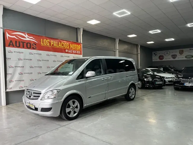 Usado Mercedes Viano Avantgarde 224 CV (164 kW) 2013 Gris / plata Monovolumen
