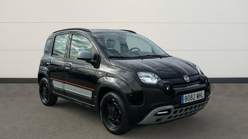 Negro Usado 2023 Fiat Panda Garmin Utilitario | 12.450 € (Un poco caro) - Imagen 1/4