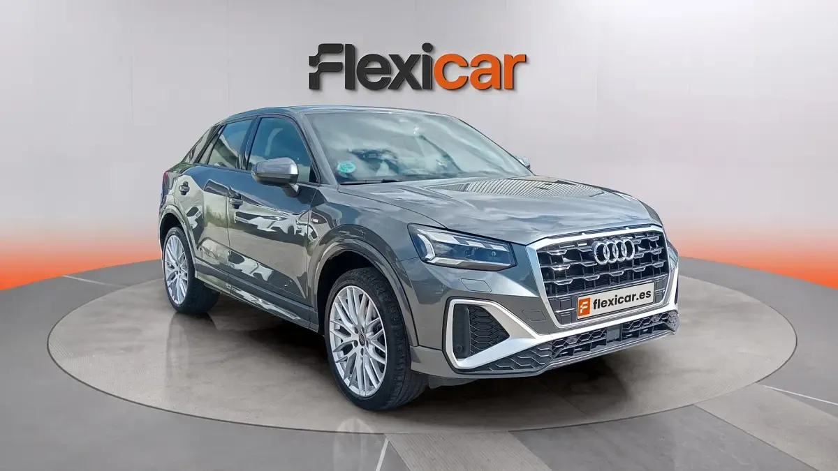 Usado Audi Q2 S-Line 150 CV (110 kW) 2024 Gris SUV