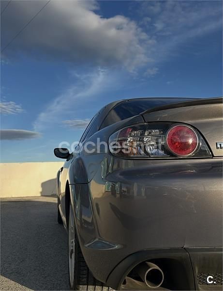Gris / plata Usado 2007 Mazda RX8 Utilitario | 8750 € - Imagen 1/3