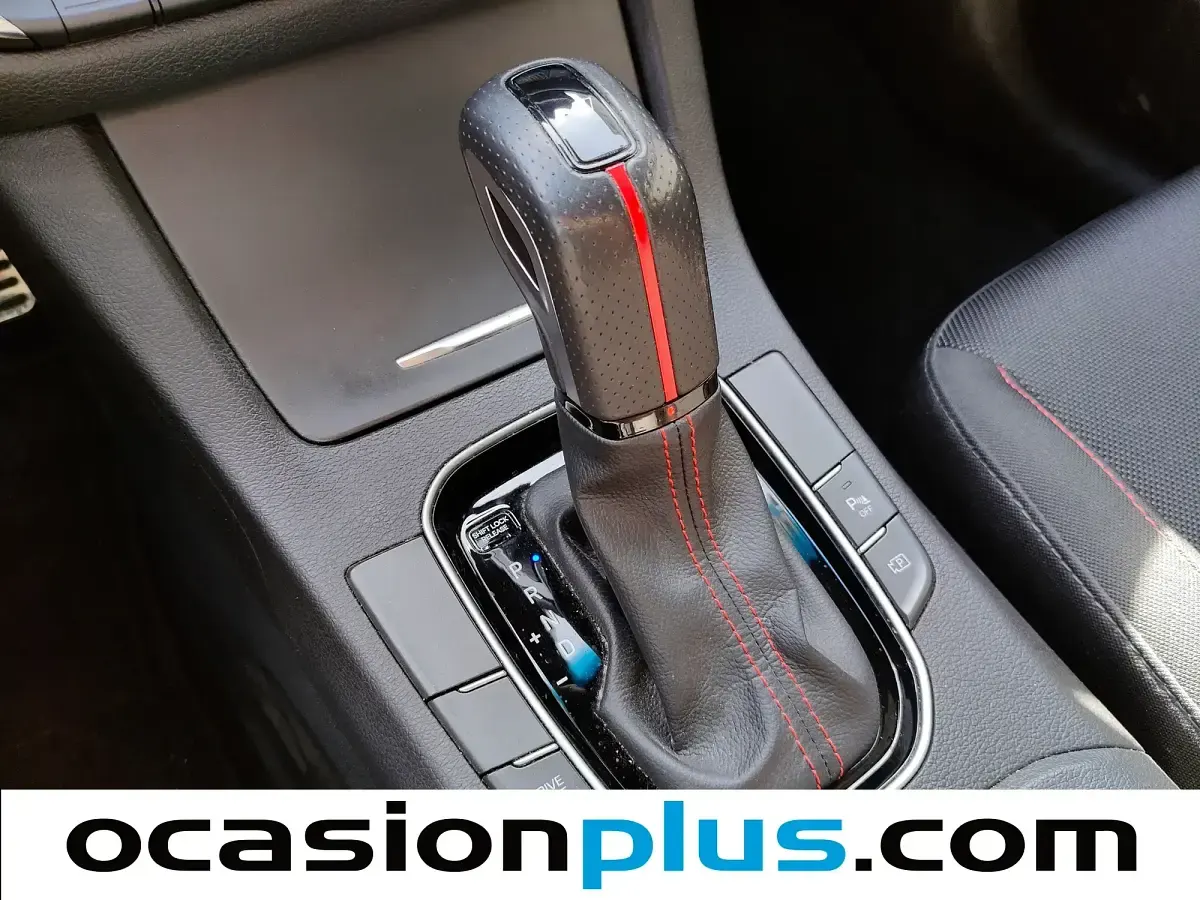 Usado Hyundai i30 N Line 160 CV (117 kW) 2021 Negro Berlina