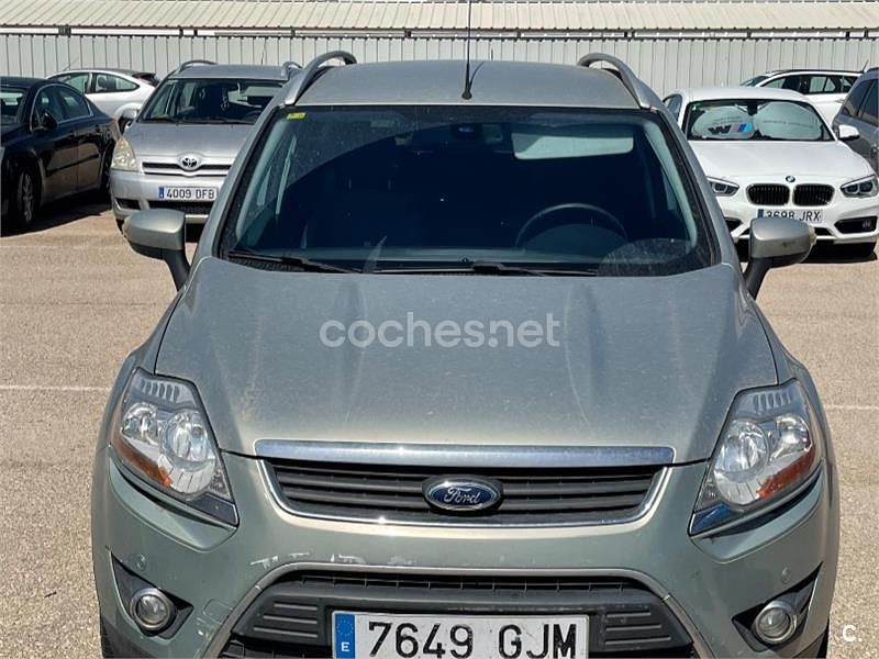 Usado Ford Kuga Titanium 136 CV (100 kW) 2008 Beige SUV