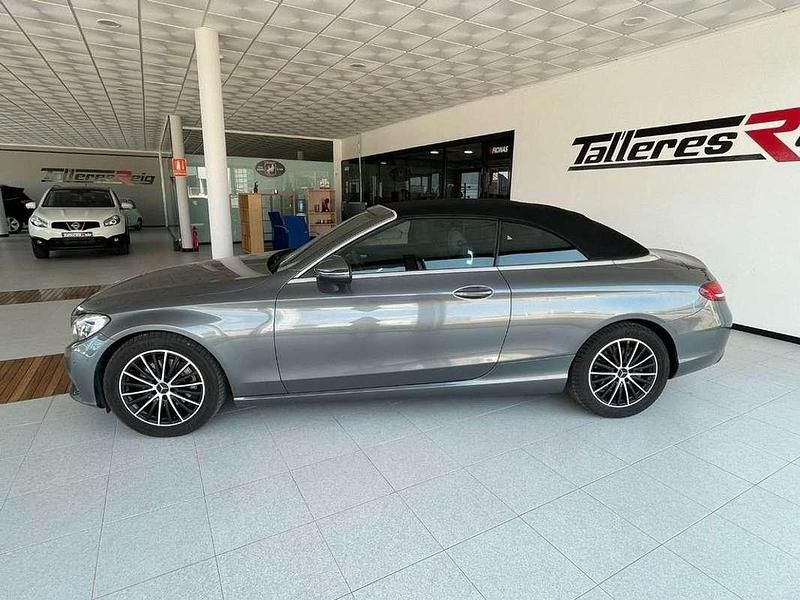 Usado Mercedes C220 170 CV (125 kW) 2017 Gris / plata Descapotable