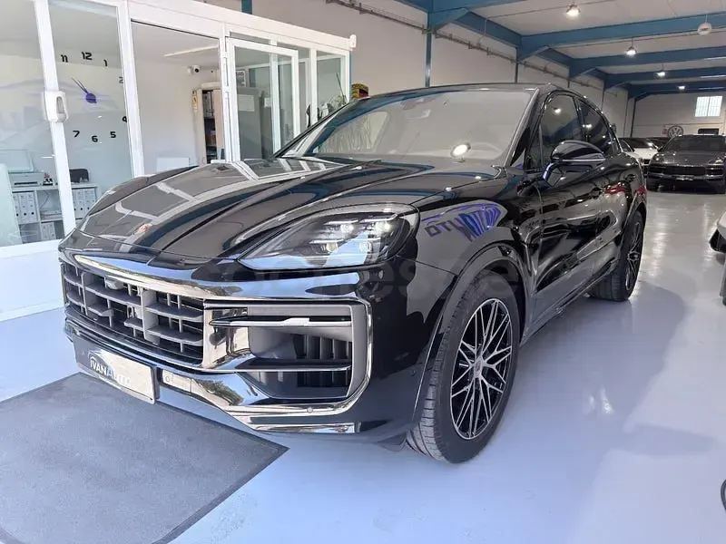 Usado Porsche Cayenne Black Edition 470 CV (345 kW) 2025 Negro SUV