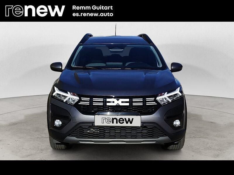 Usado Dacia Jogger Expression 110 CV (80 kW) 2025 Gris Monovolumen