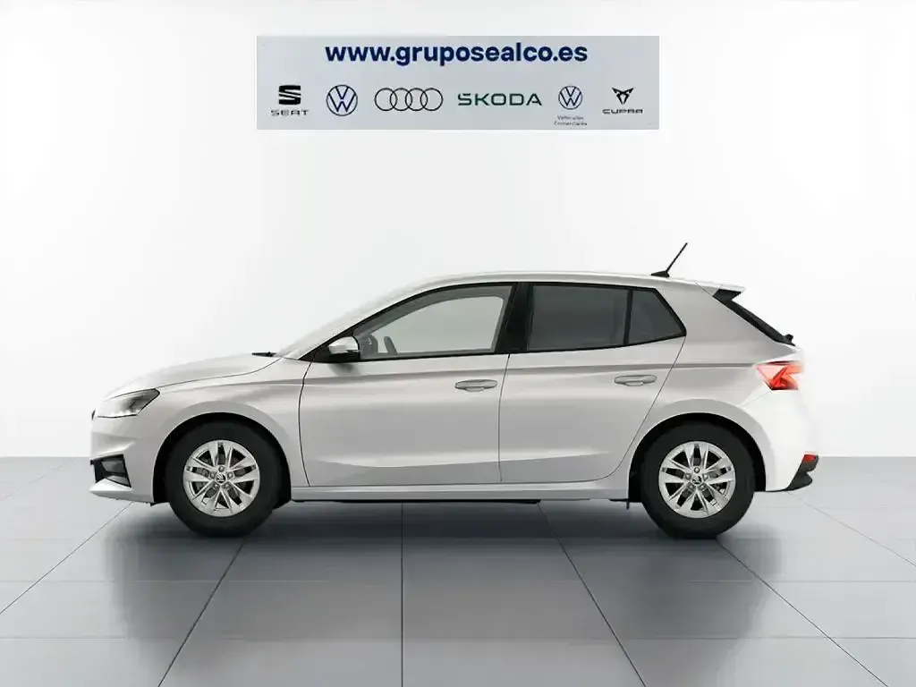 Usado Skoda Fabia Active 95 CV (69 kW) 2022 Blanco Utilitario