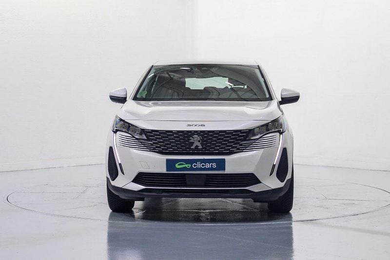 Usado Peugeot 3008 Active 130 CV (95 kW) 2021 Blanco SUV