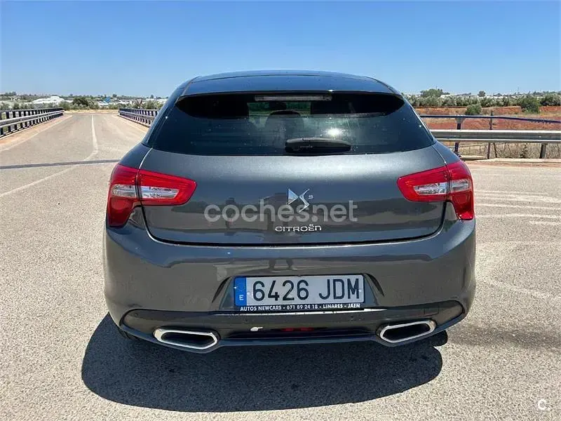 Usado Citroën DS5 Style 163 CV (119 kW) 2015 Gris / plata Utilitario
