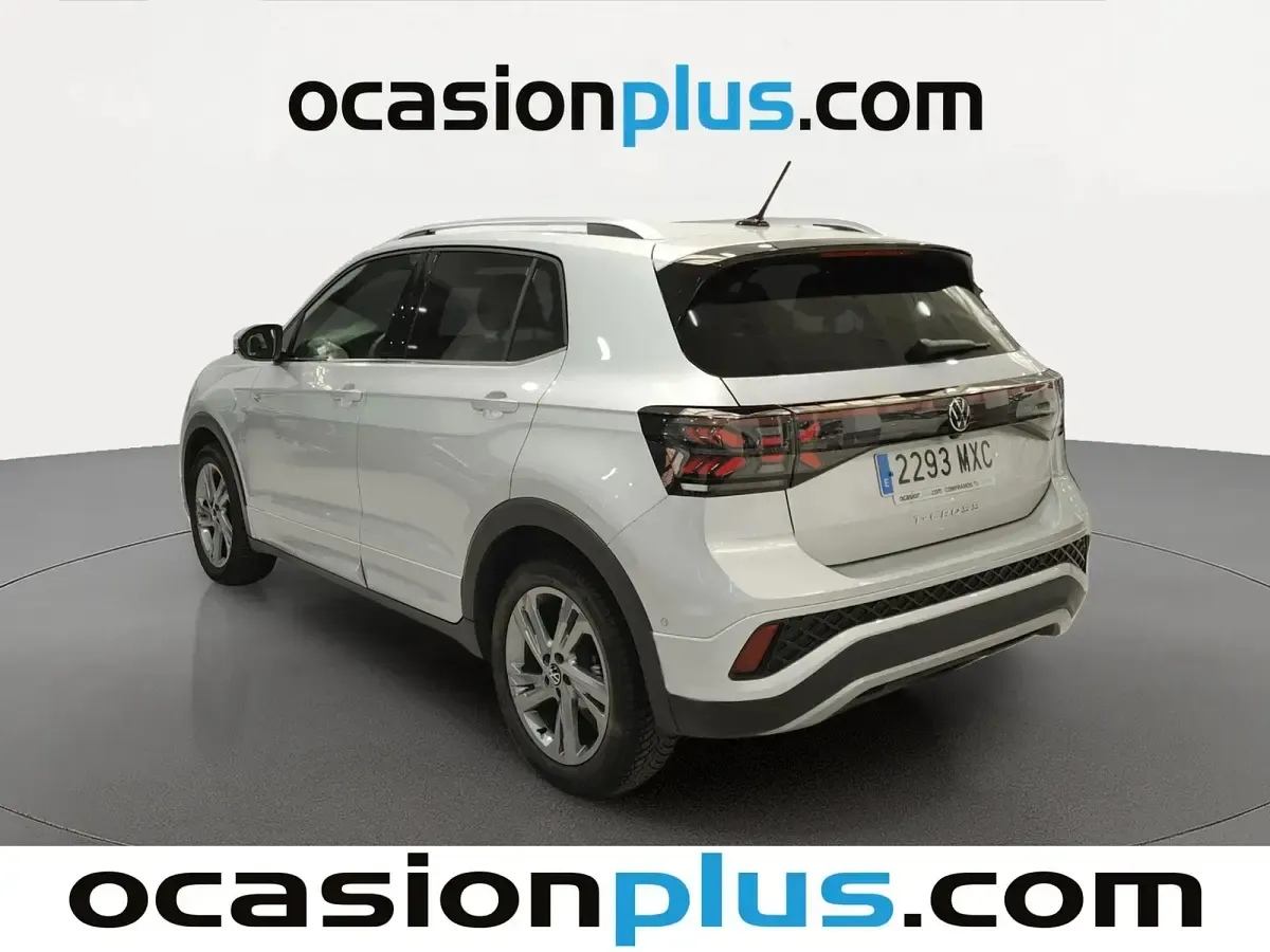 Usado VW T-Cross R-line 150 CV (110 kW) 2024 Gris plata SUV