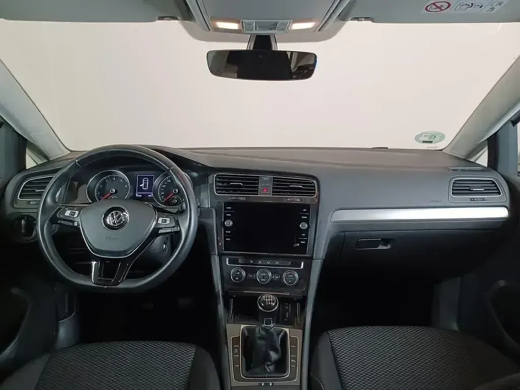 Usado VW Golf VII 110 CV (80 kW) 2018 Gris Utilitario