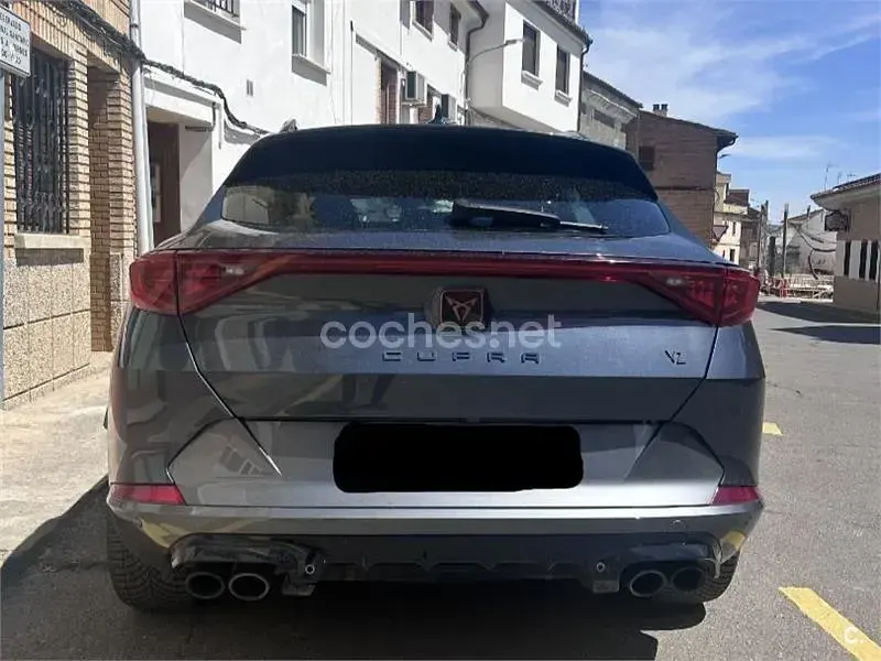 Usado Cupra Formentor VZ 310 CV (228 kW) 2022 Gris / plata SUV