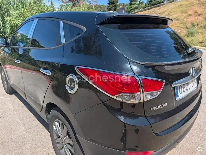 Usado Hyundai ix35 115 CV (84 kW) 2015 Negro SUV