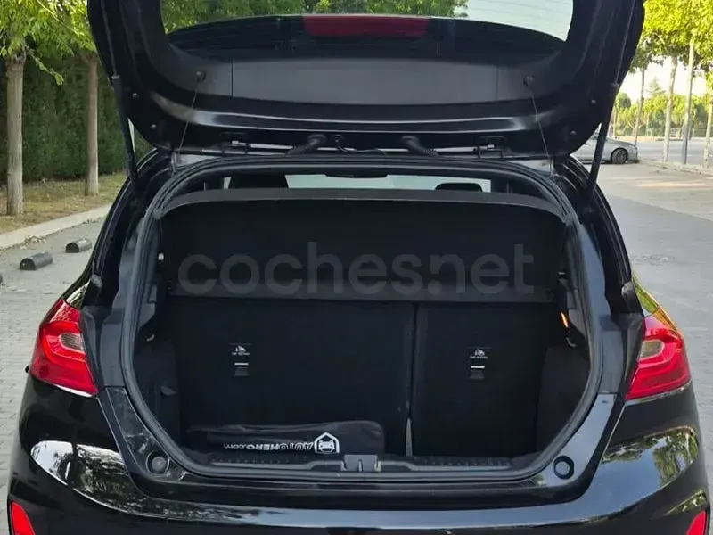 Usado Ford Fiesta ST-Line 140 CV (102 kW) 2019 Negro Utilitario